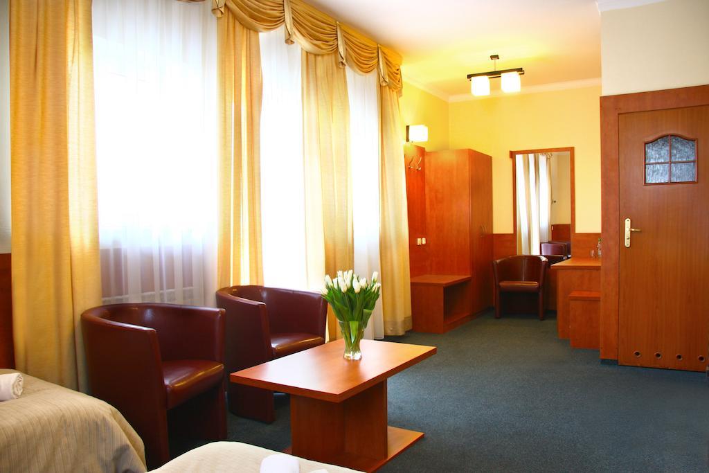 Hotelik & Restauracja Amber Raszyn Szoba fotó